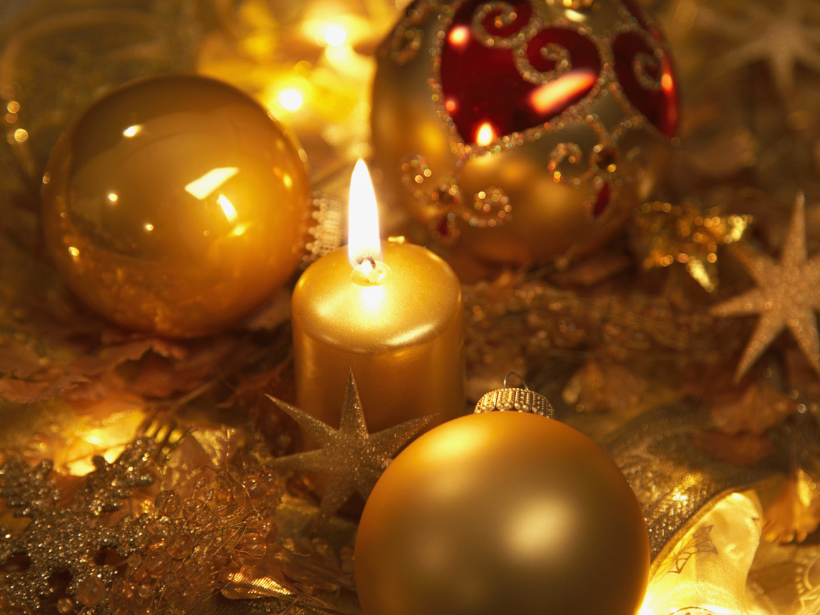 Украшения золотого цвета на рождество