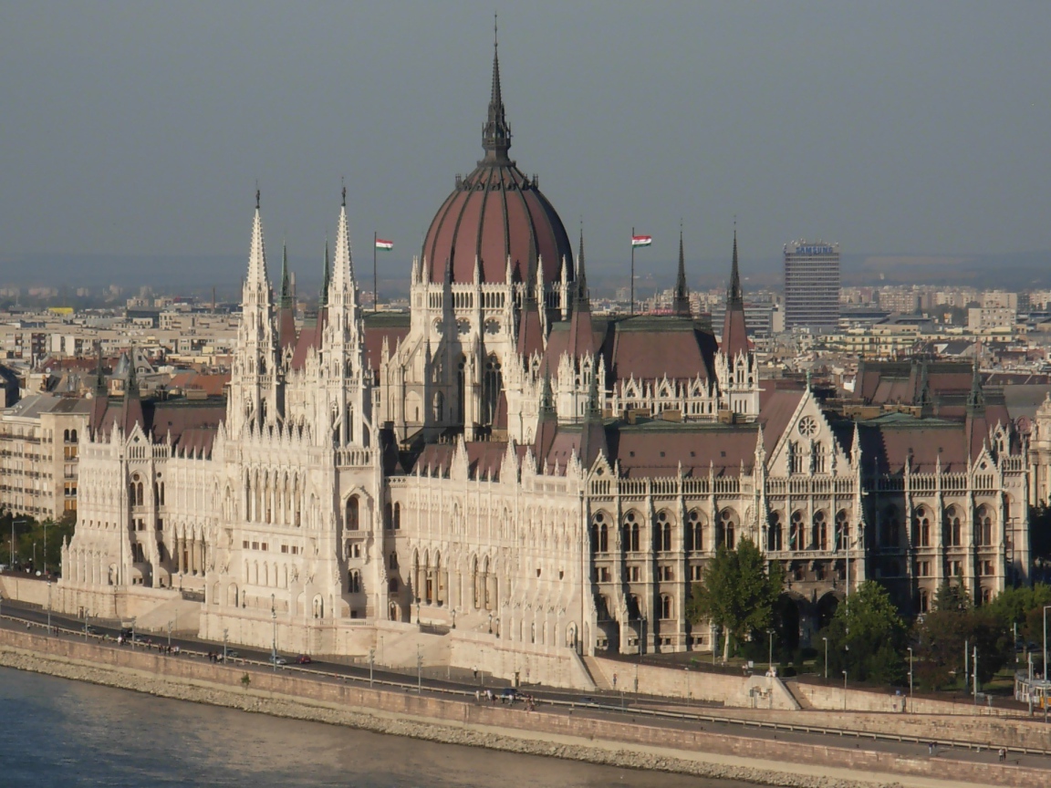 Здание парламента Венгрии