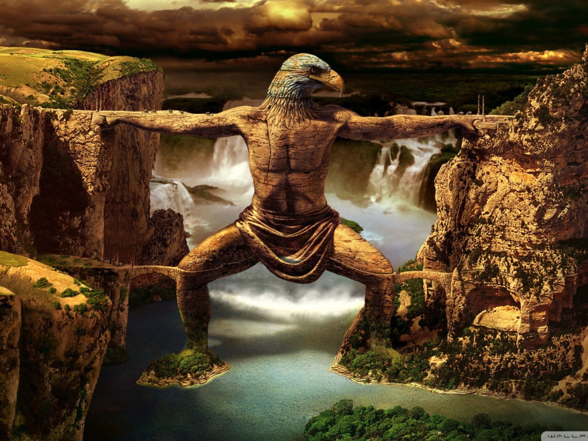 Мост в виде статуи