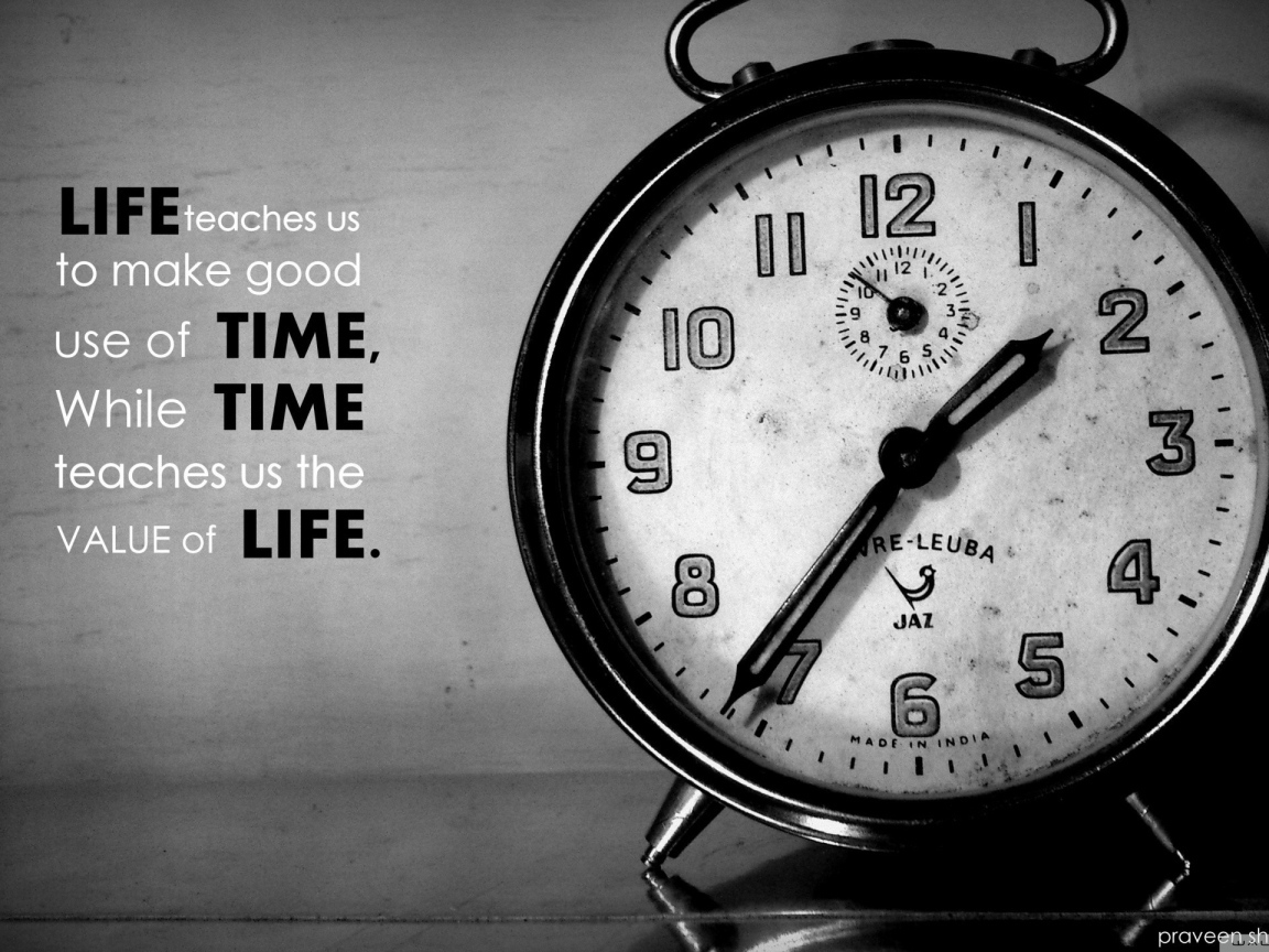 Quotes clocks grayscale time