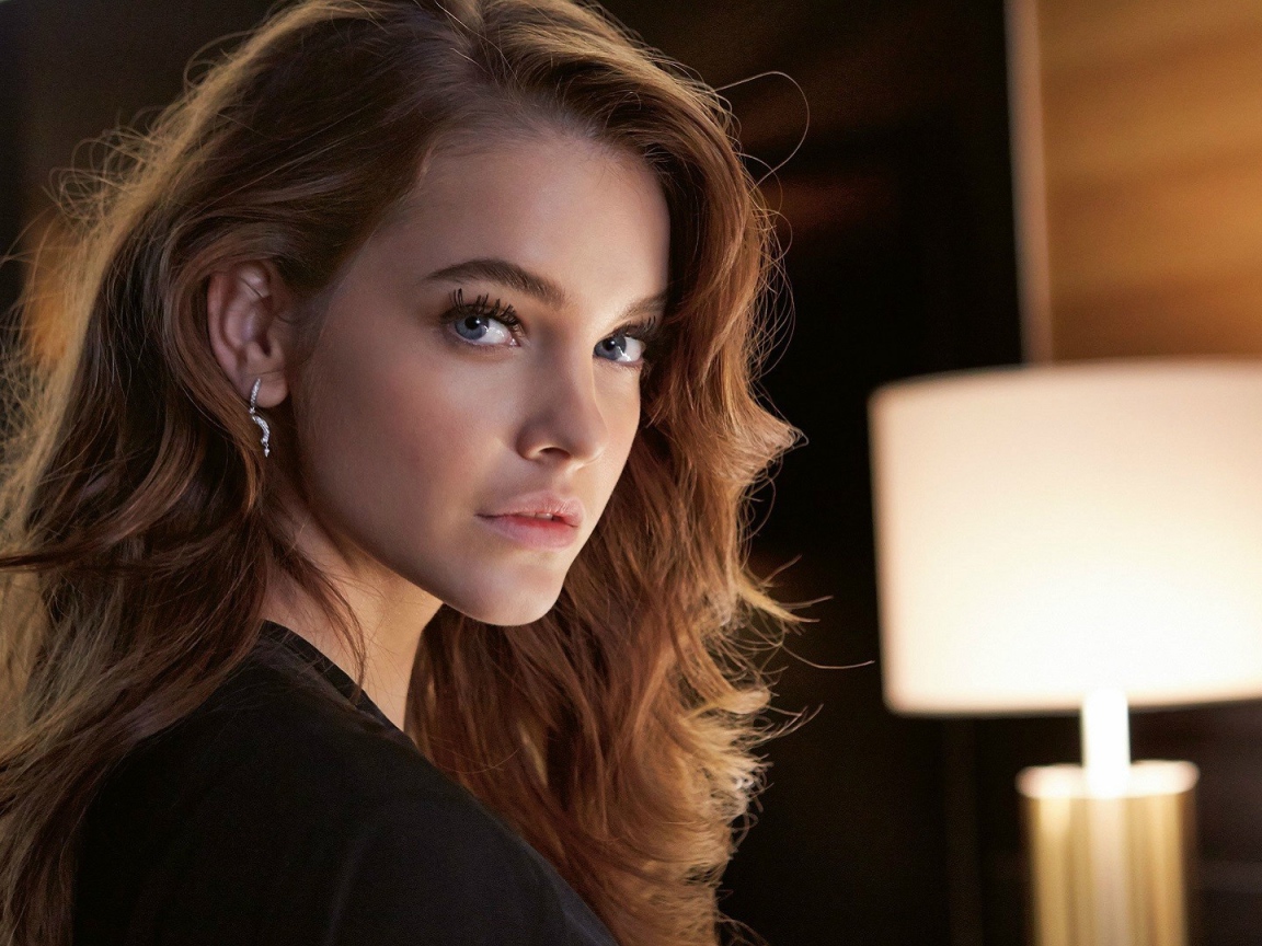 Модель брюнетка Барбара Палвин