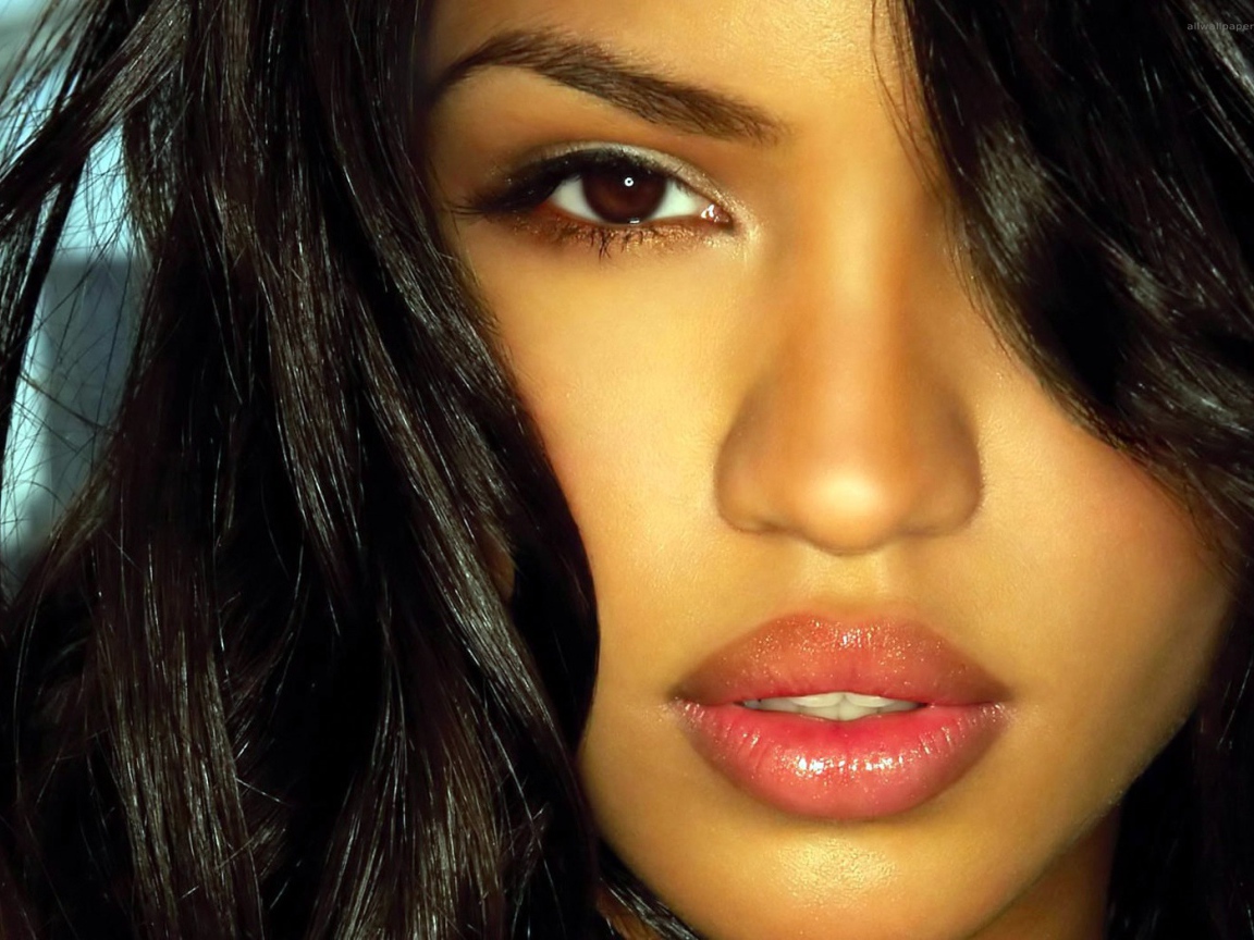 Пухлые губы