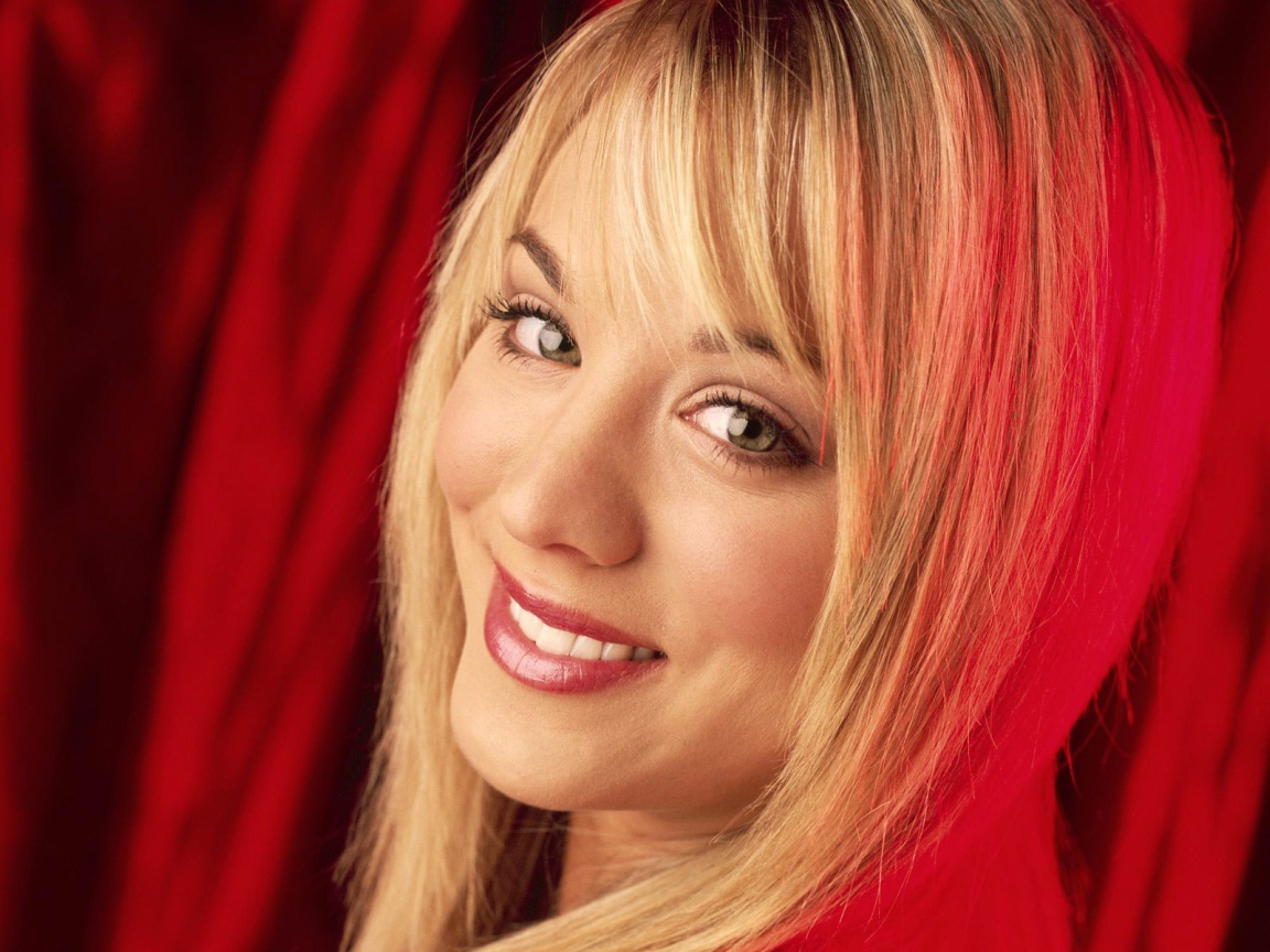 Кейли Куоко блондинка модель