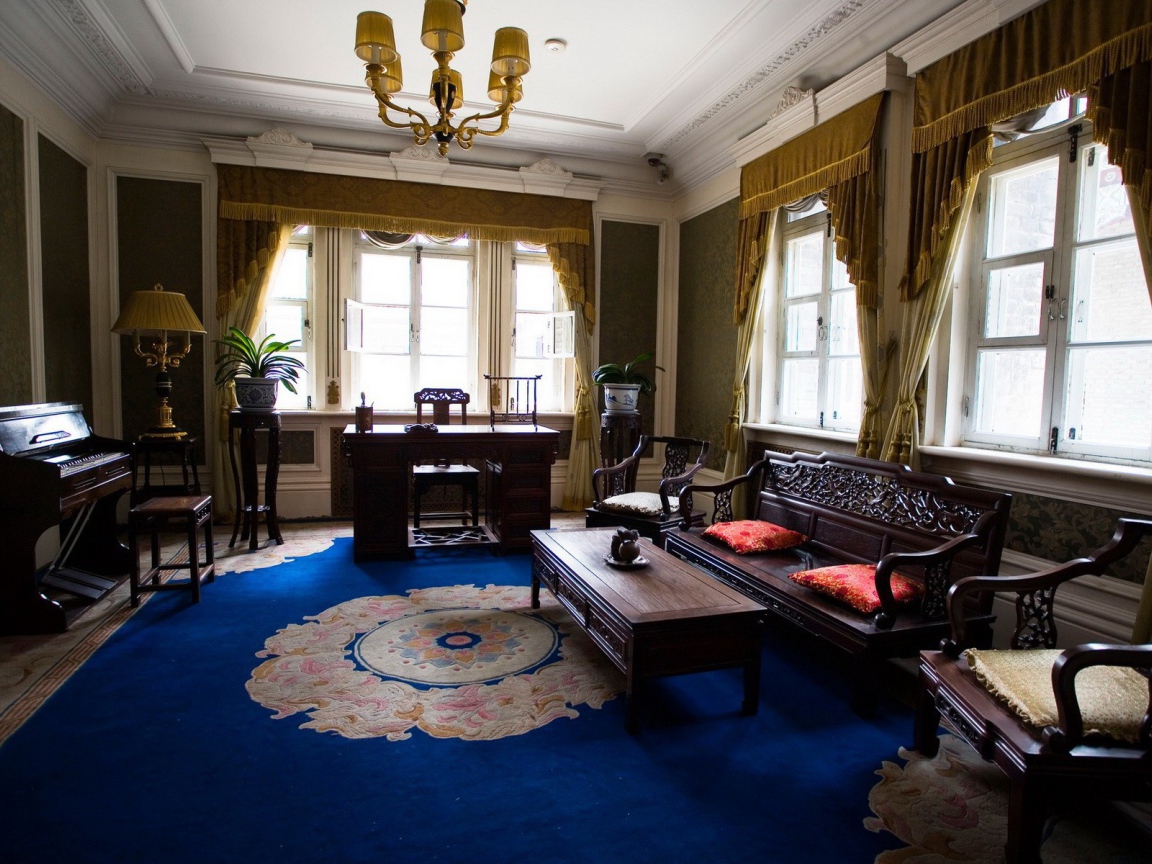 Комната с пианино