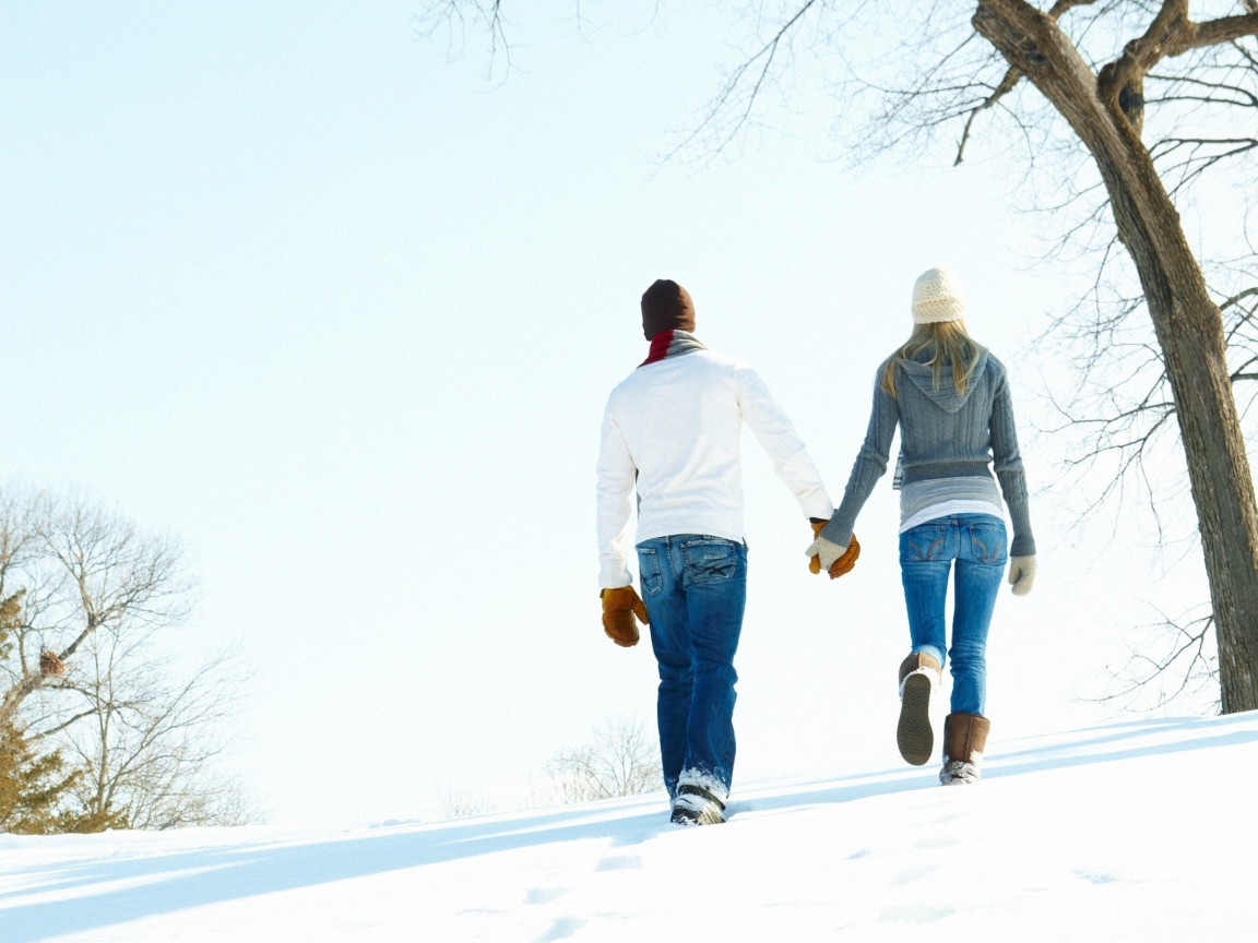 Любовь в зимнем лесу