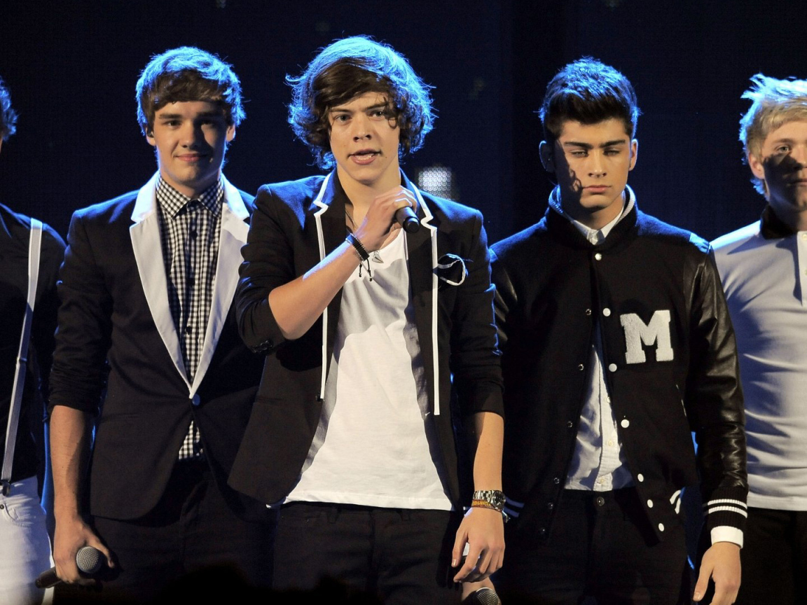 One Direction выступают