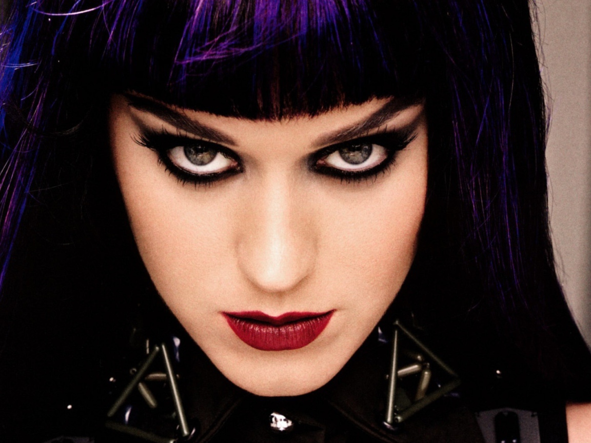 Суровый взгляд Кэти Перри