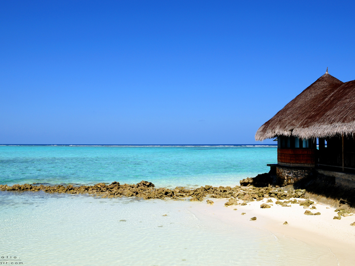 Домик на пляже