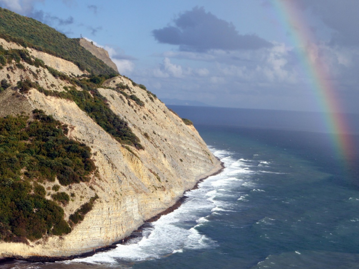 Радуга над морем