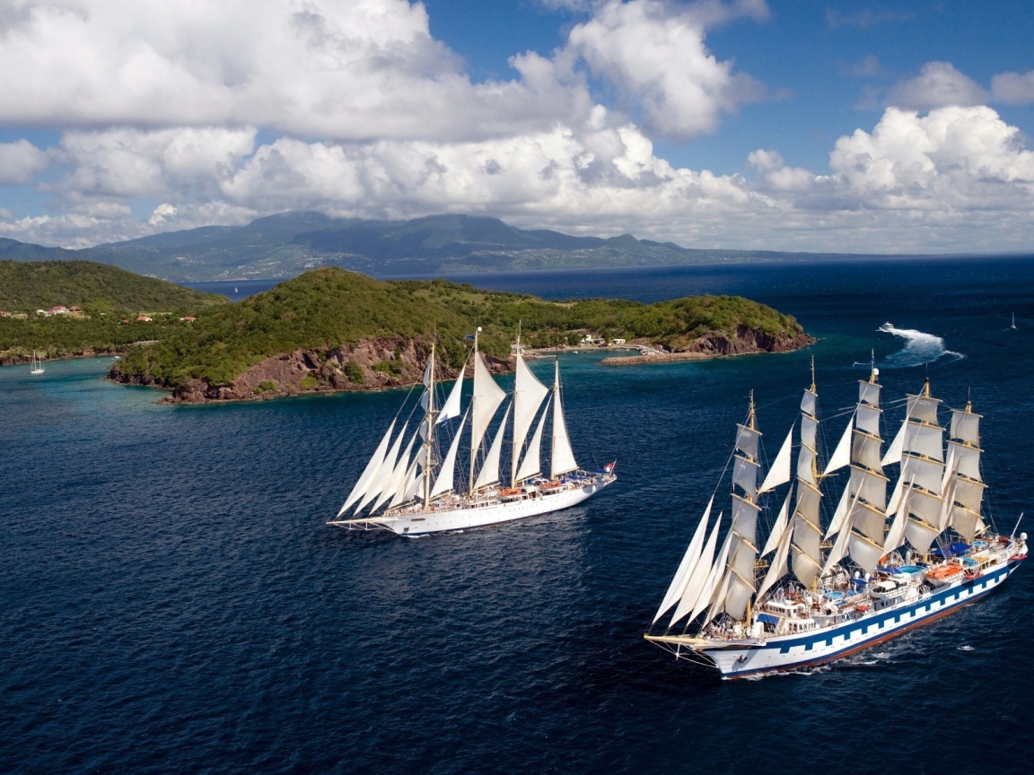 Парусники в походе