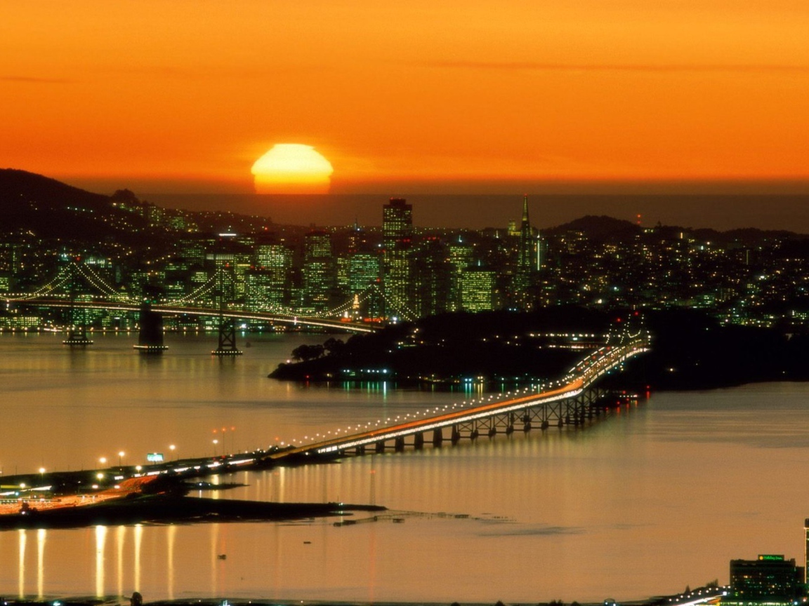 закат над мегаполисом