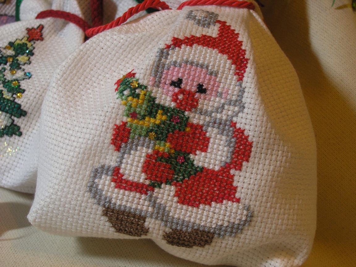 embroidery santa claus