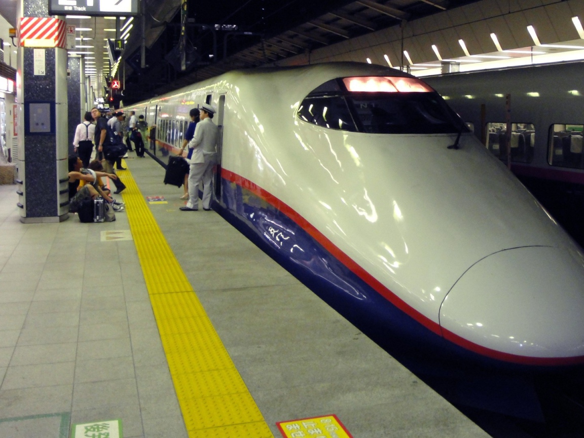 Станция метро в Токио