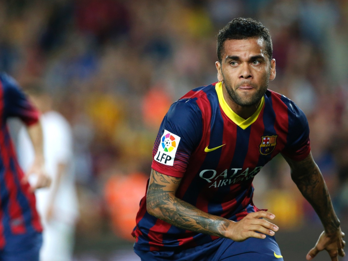 Барселона Даниэл Алвес во время игры