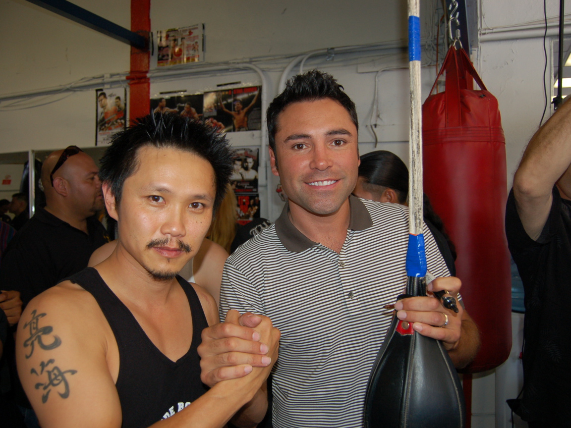 Боксеры Оскар Дела Хойя и Стивен Хо