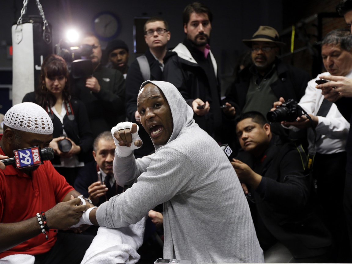 Чемпион по боксу Бернард Хопкинс