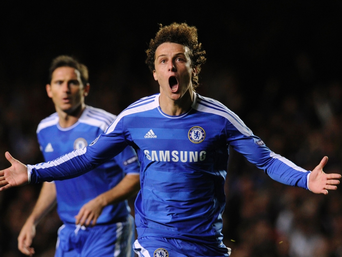 Челси Давид Луис громко кричит