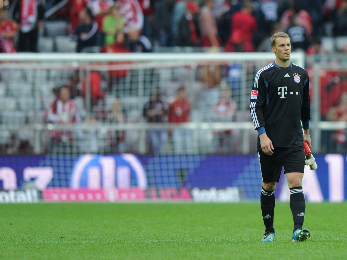 Игрок номер 1 из Баварии Мануэль Нойер