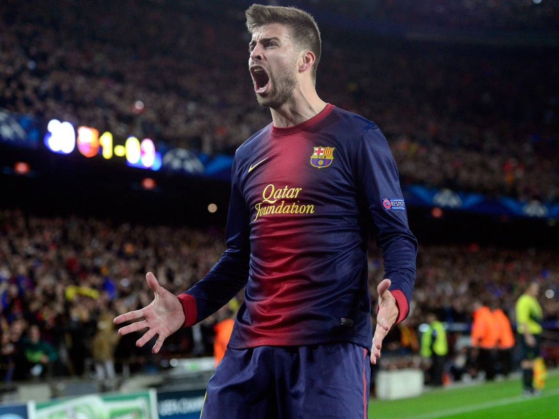 Игрок номер 3 Барселоны Херард Пике