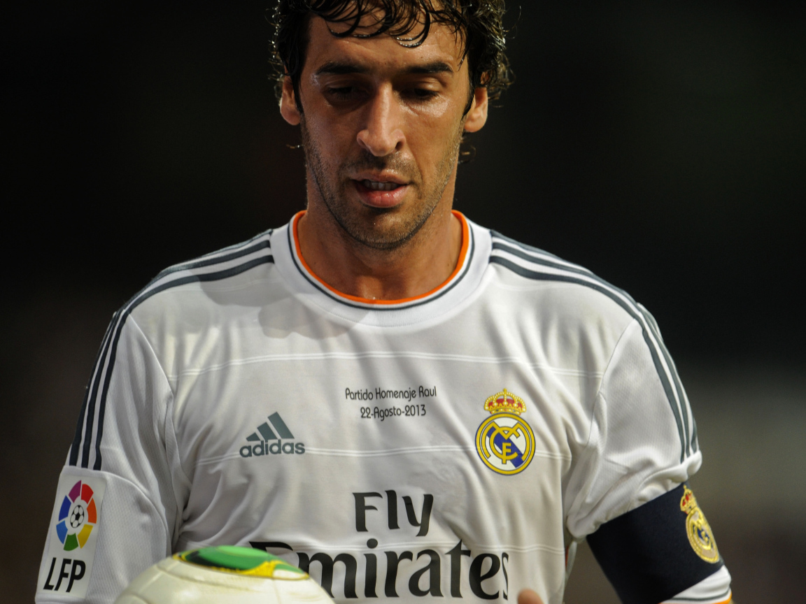 Игрок Аль Садд Рауль Гонсалес