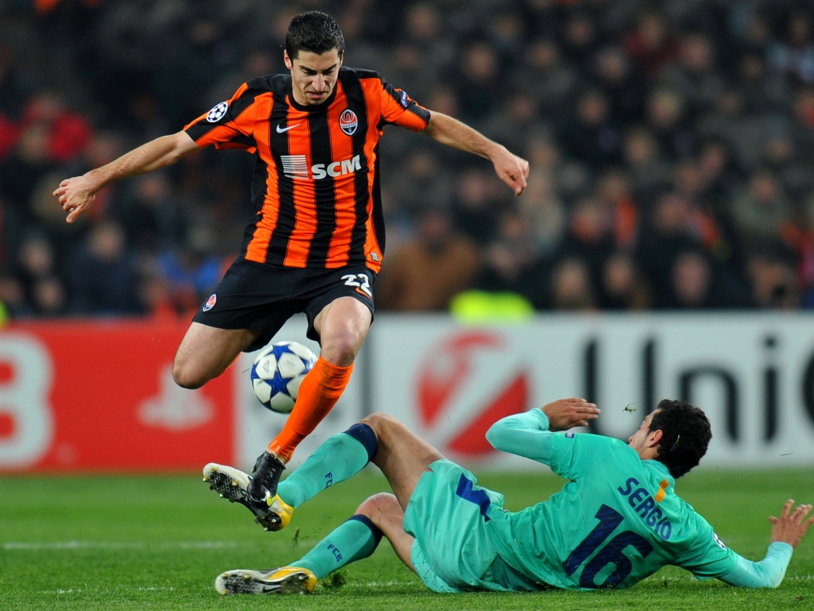 Игрок из Дортмунда Генрих Мхитарян