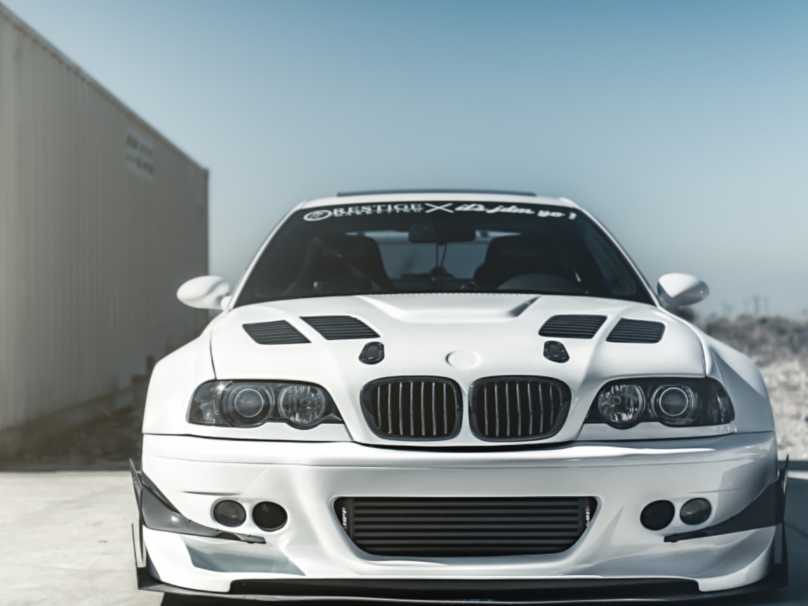 Автомобиль БМВ М-3