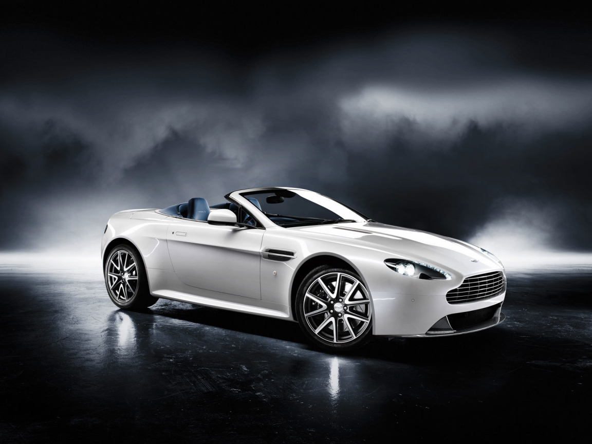 Надежная машина Aston Martin virage