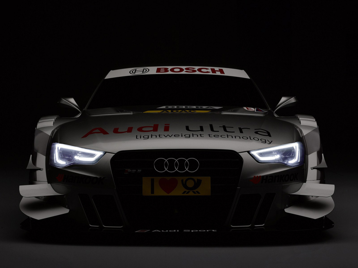 Новая машина Audi 2013