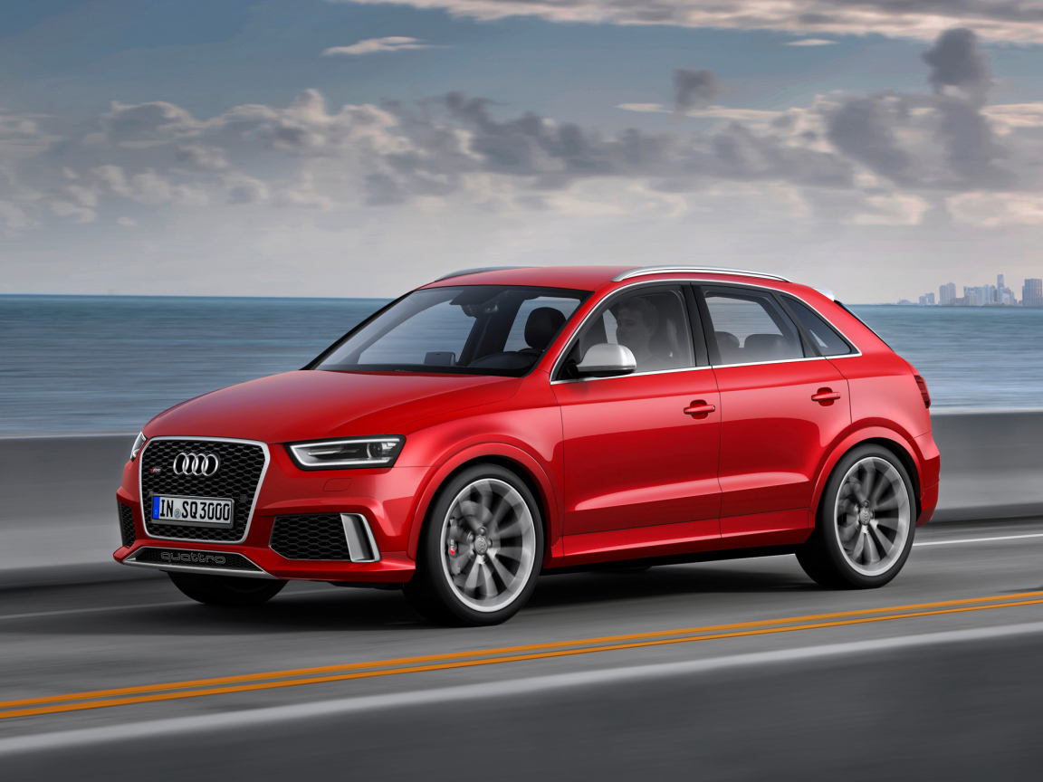 Тест драйв автомобиля Audi RS Q3 2014 года