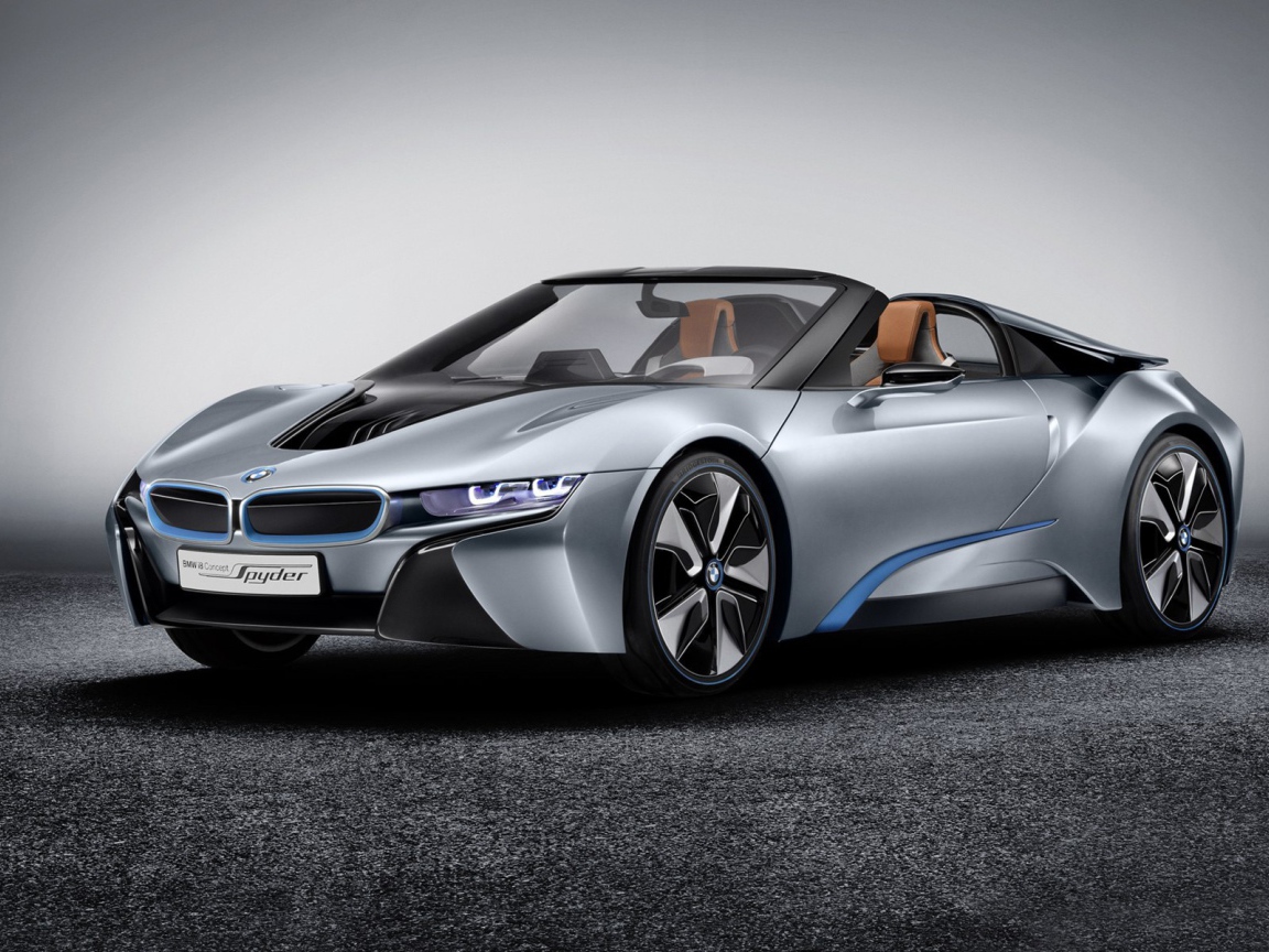 Серебристый Bmw i8 spyder