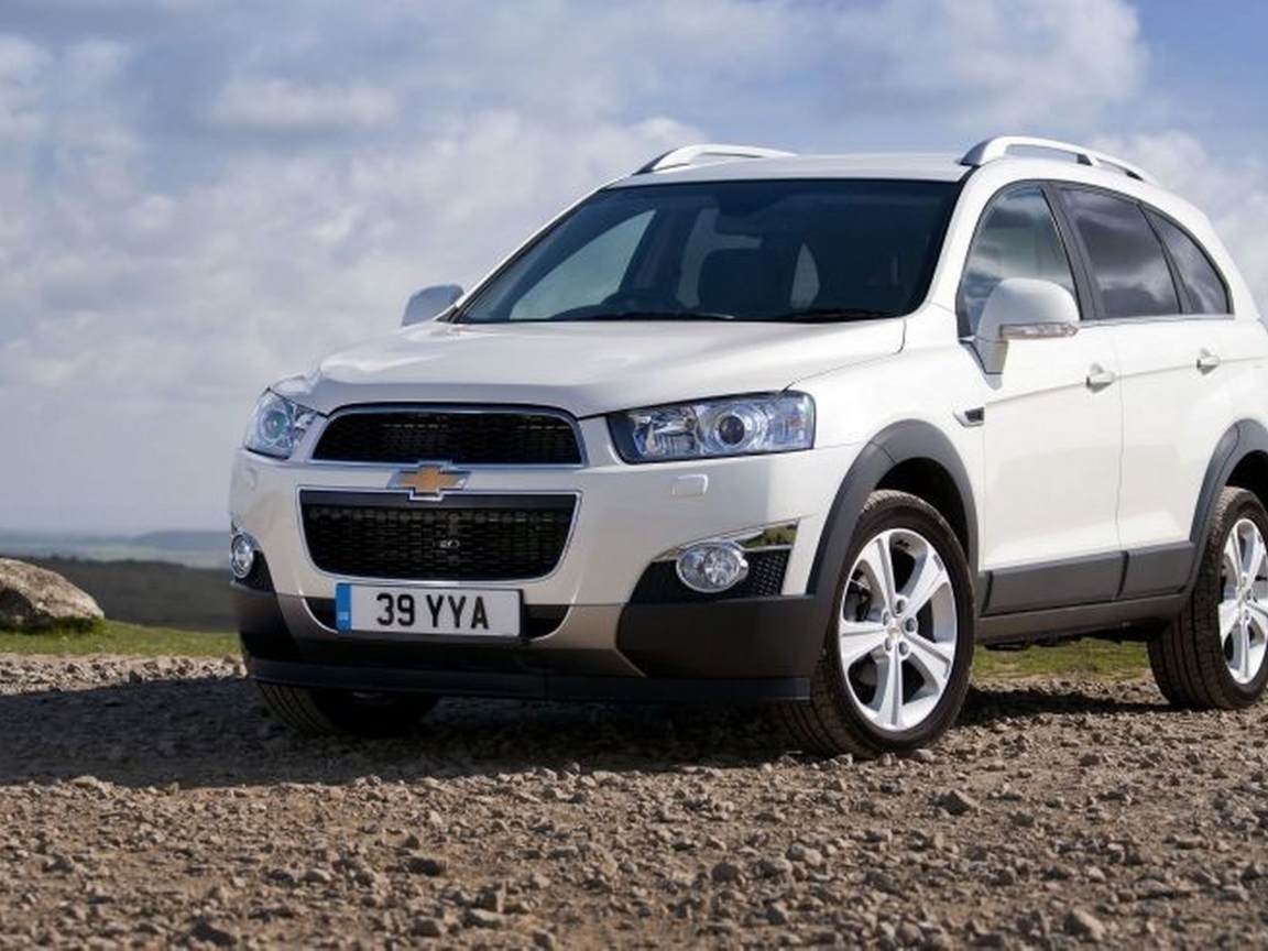 Надежный автомобиль Chevrolet Captiva 2014