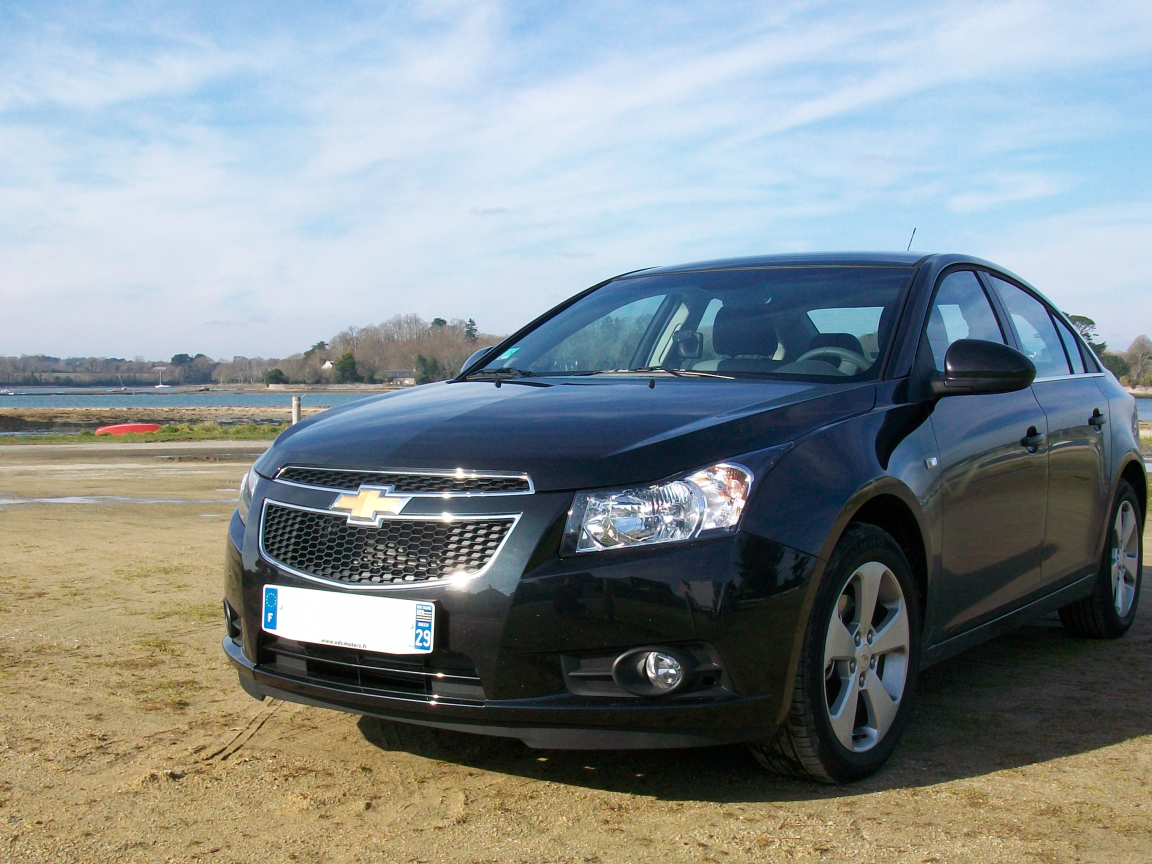 Chevrolet Cruze на природе