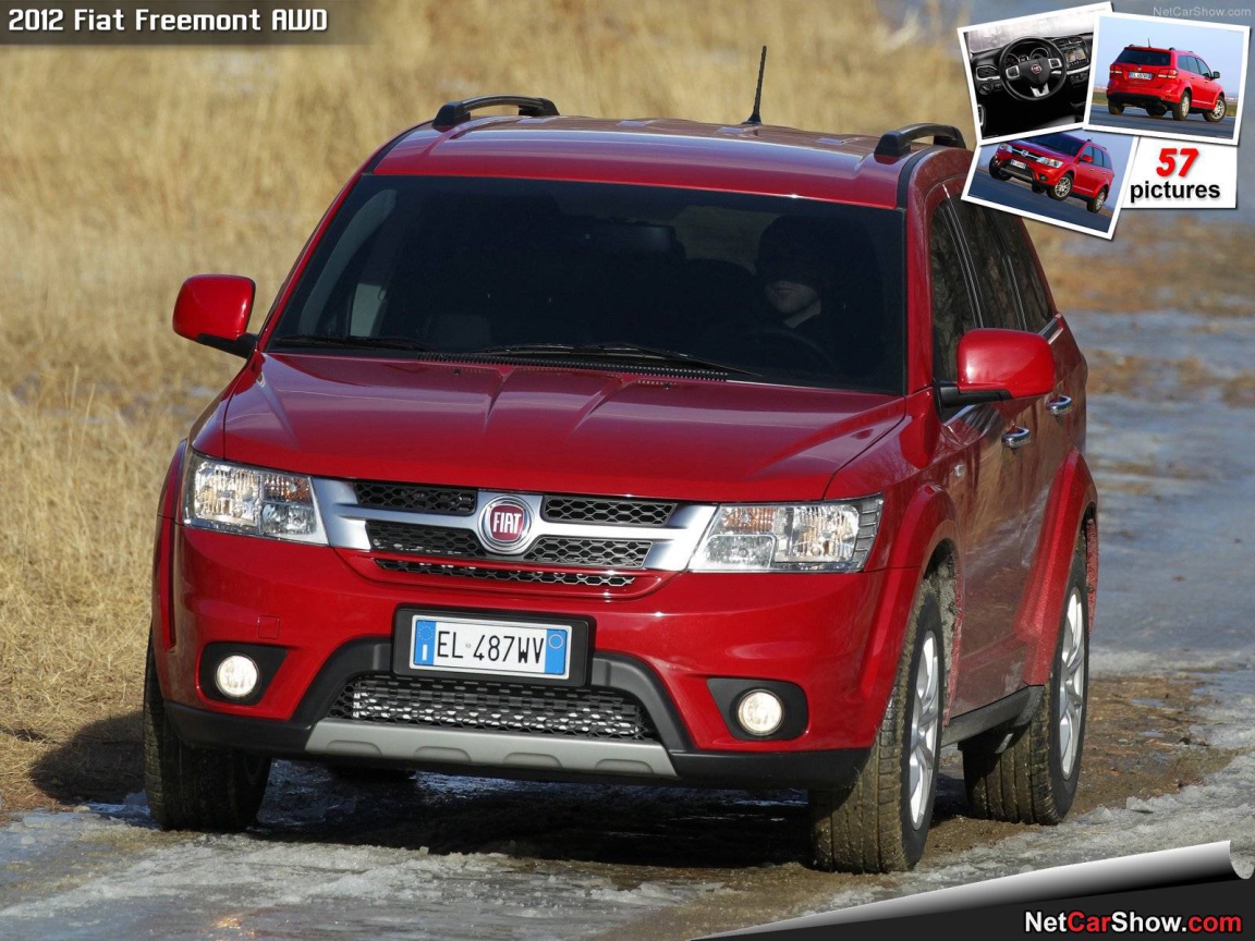 Красивый автомобиль Fiat Freemont в Москве