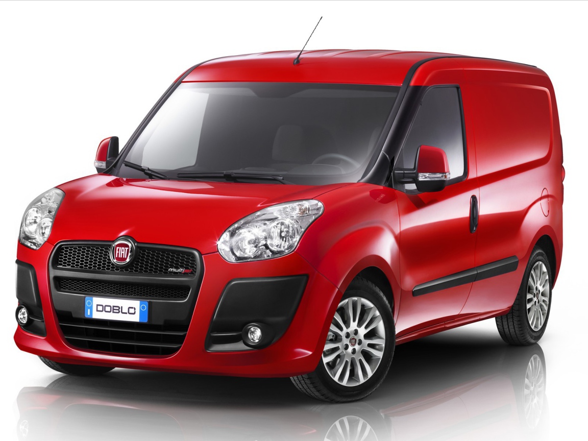 Автомобиль марки Fiat модели Doblo