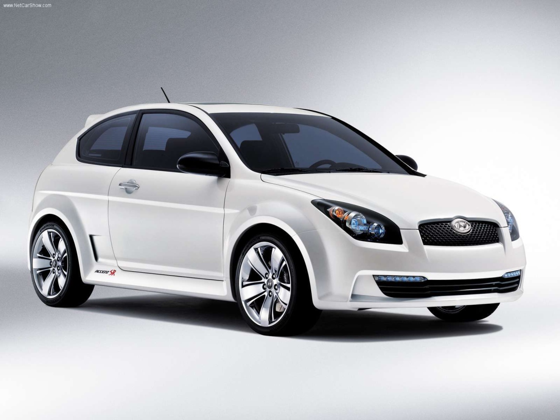 Автомобиль марки Hyundai модели Accent