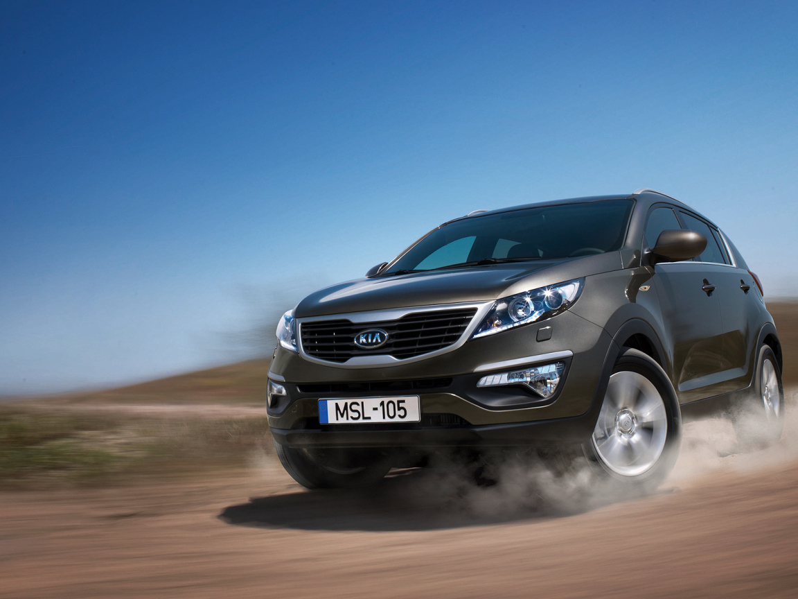 Красивый автомобиль Kia Sportage в Москве