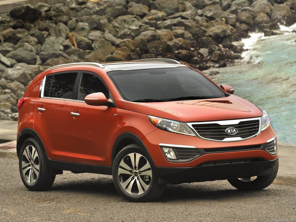 Автомобиль марки Kia модели Sportage