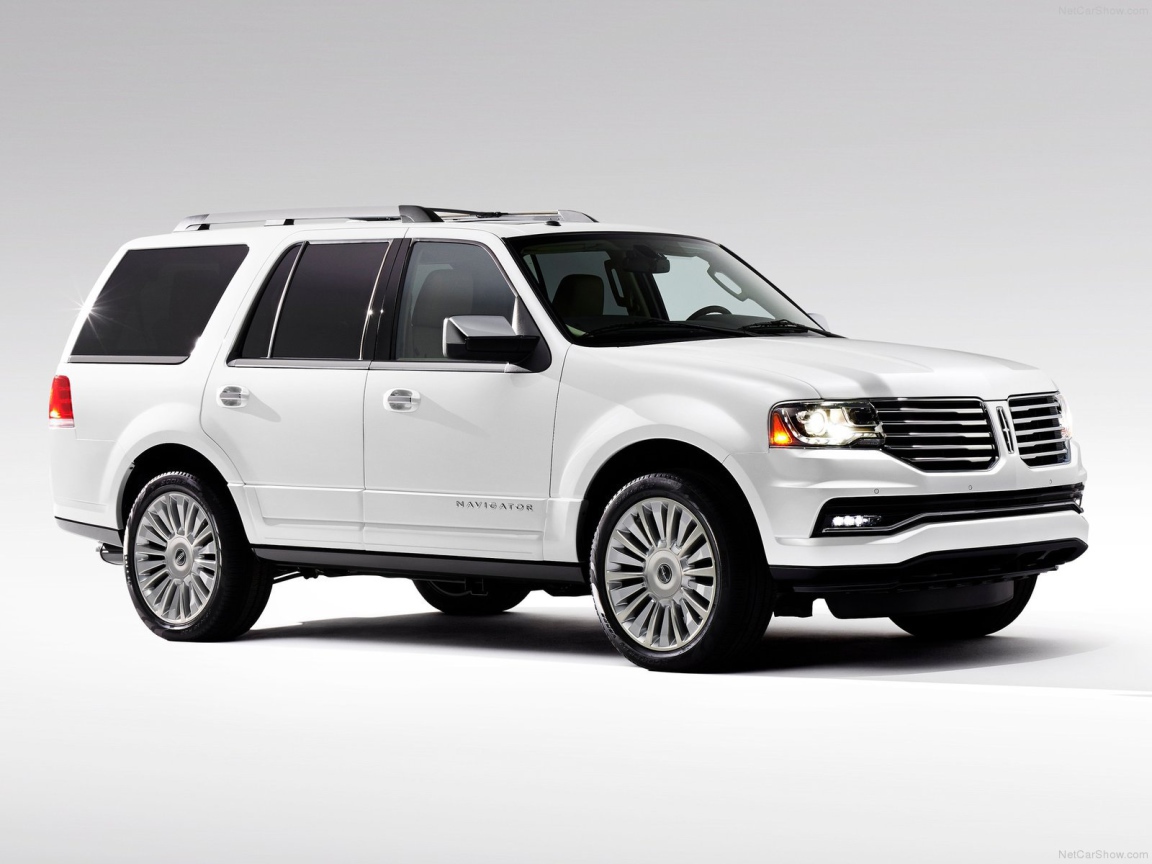 Надежный автомобиль Lincoln Navigator 2015