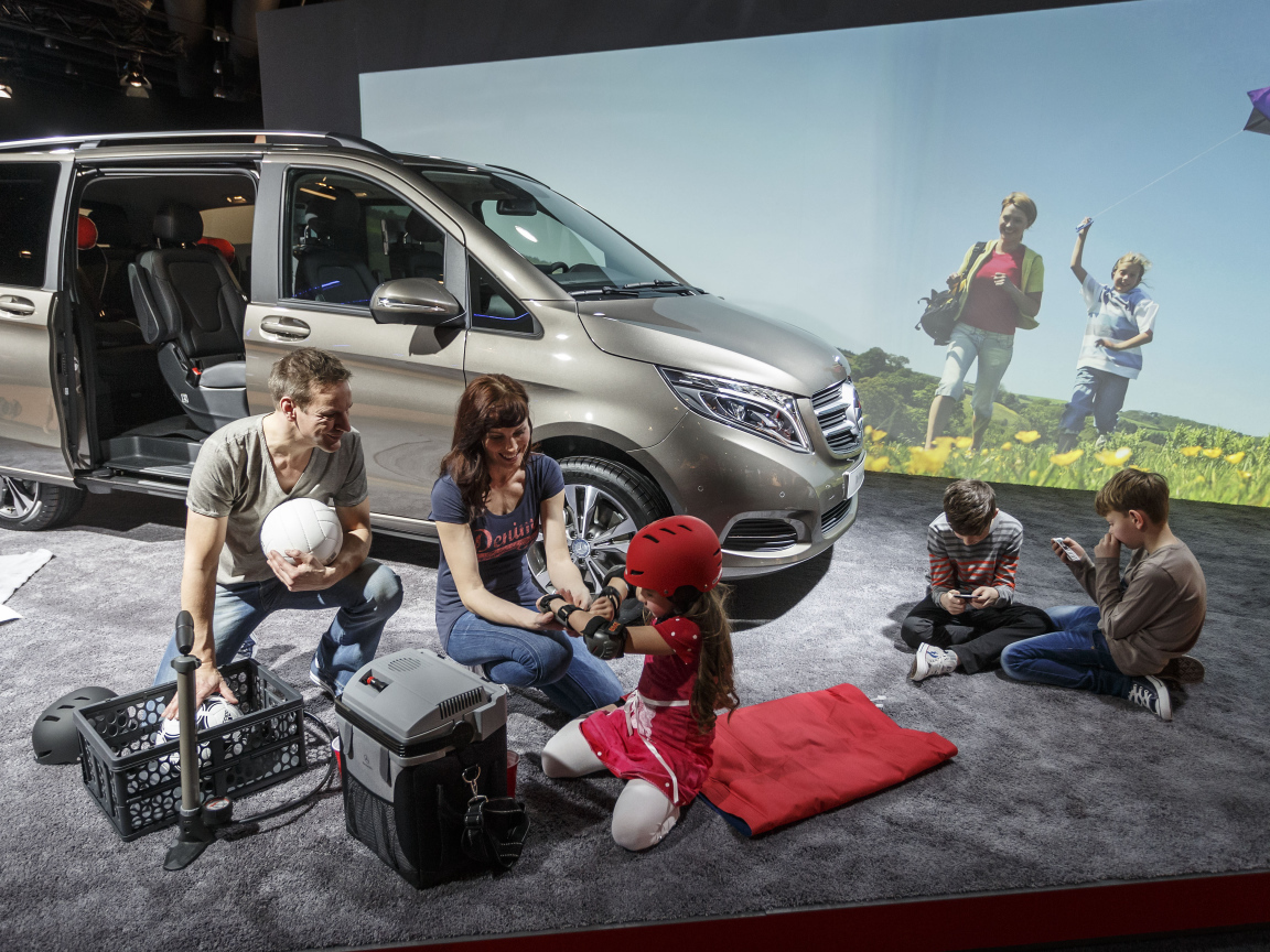 Дизайн автомобиля Mercedes V-Class 2014