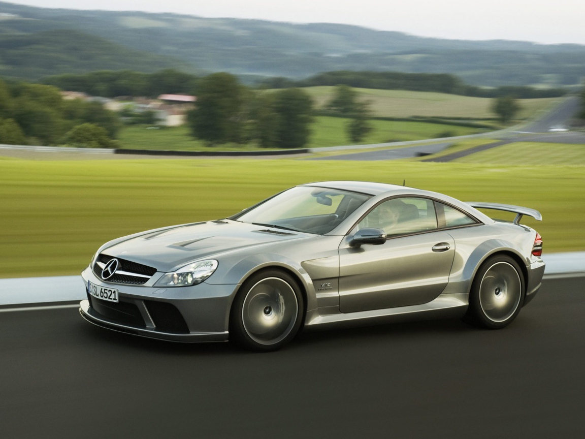 Спортивный Мерседес бенц