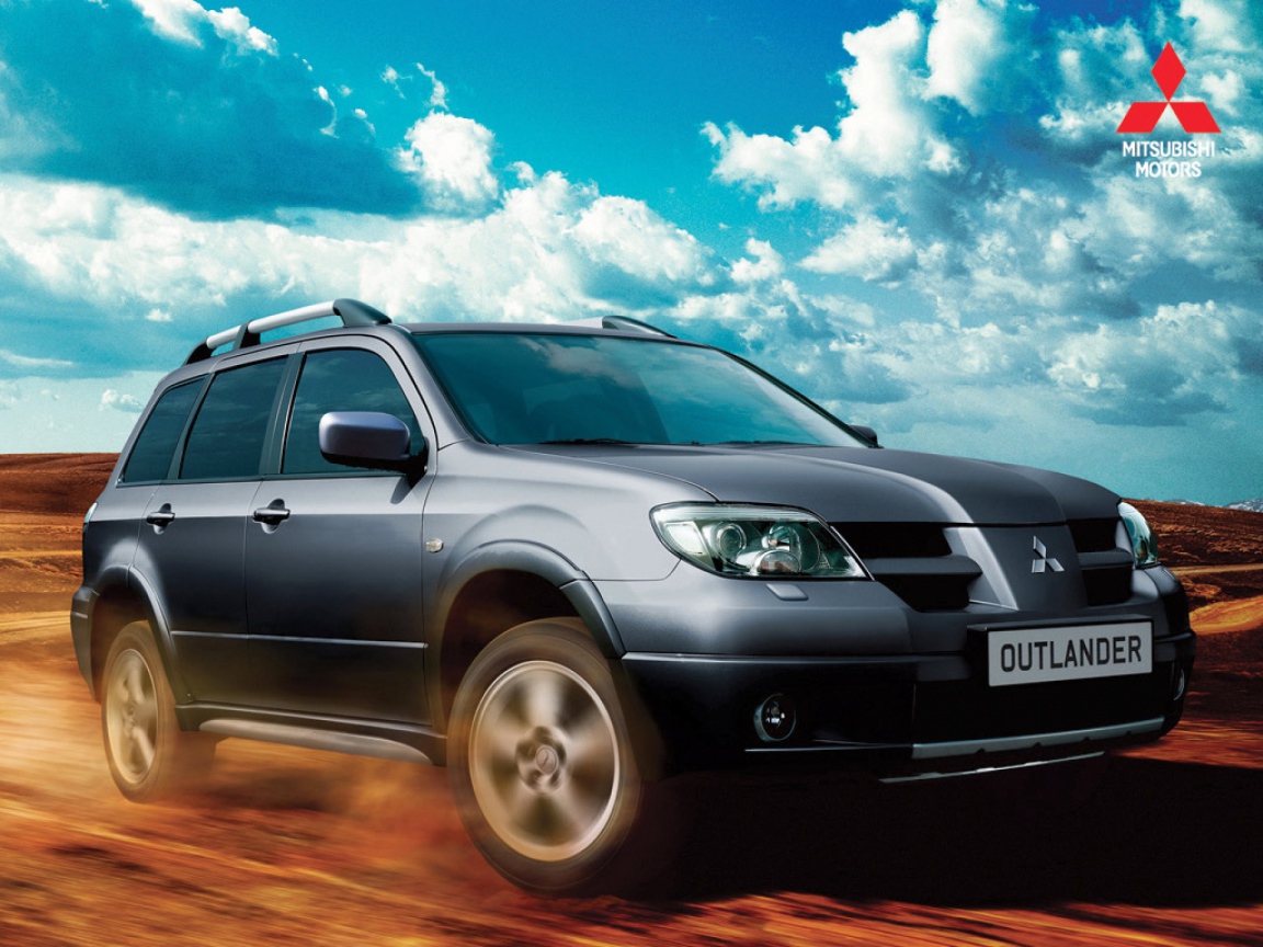 Автомобиль марки Mitsubishi модели Outlander
