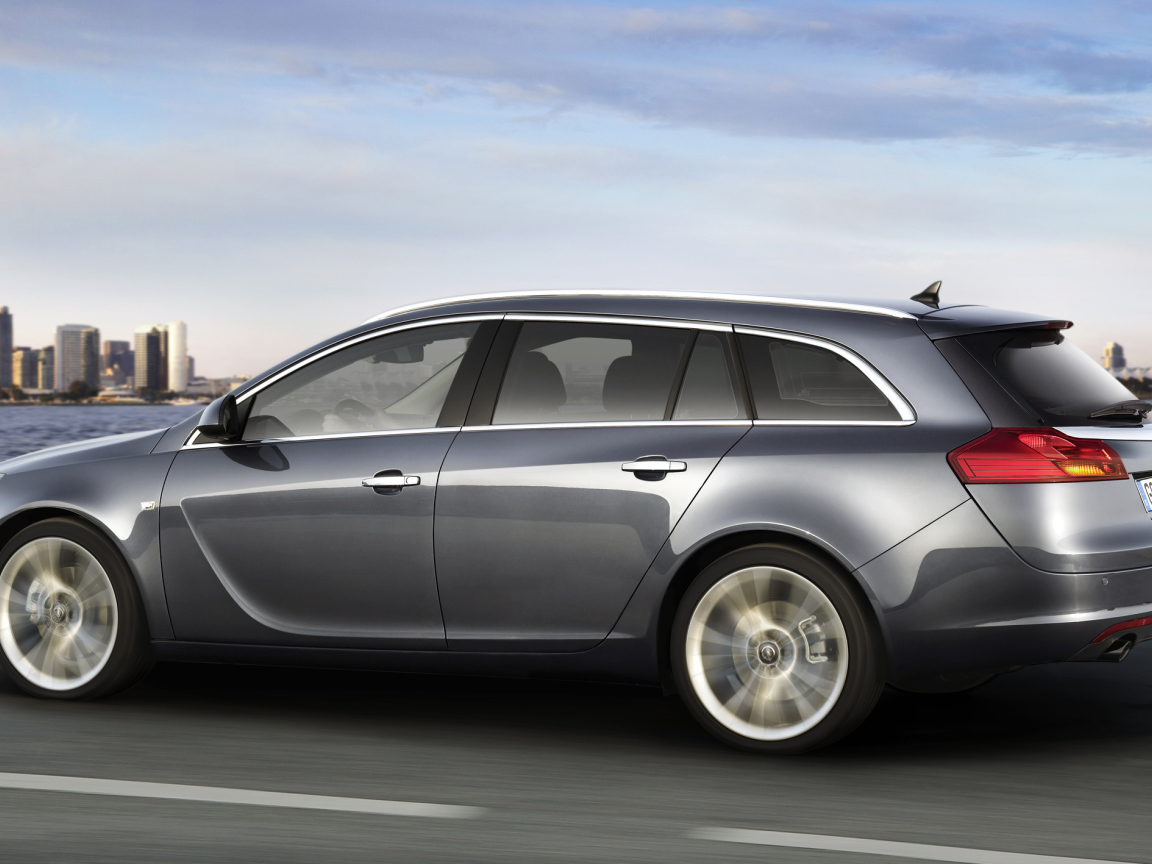 Дизайн автомобиля Opel Insignia