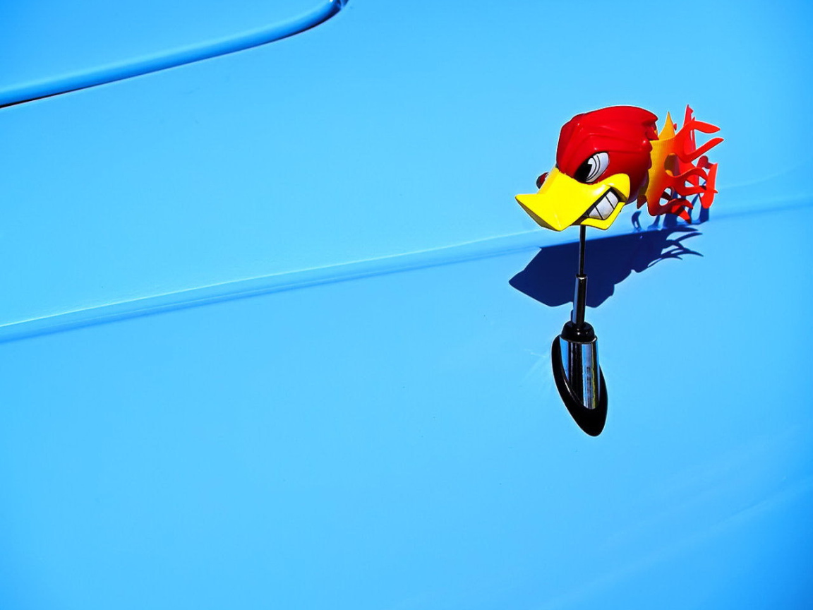 Антенна на автомобиле