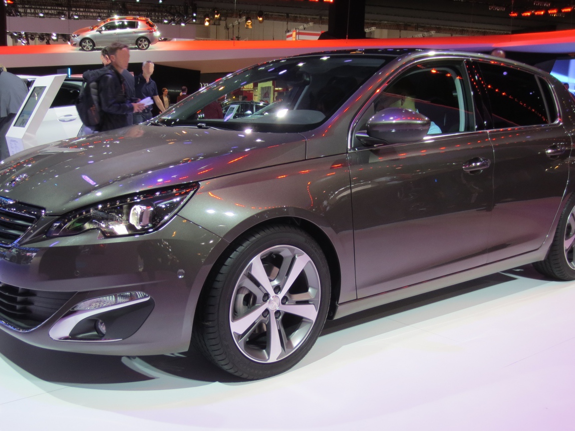 Блистательный Peugeot 308