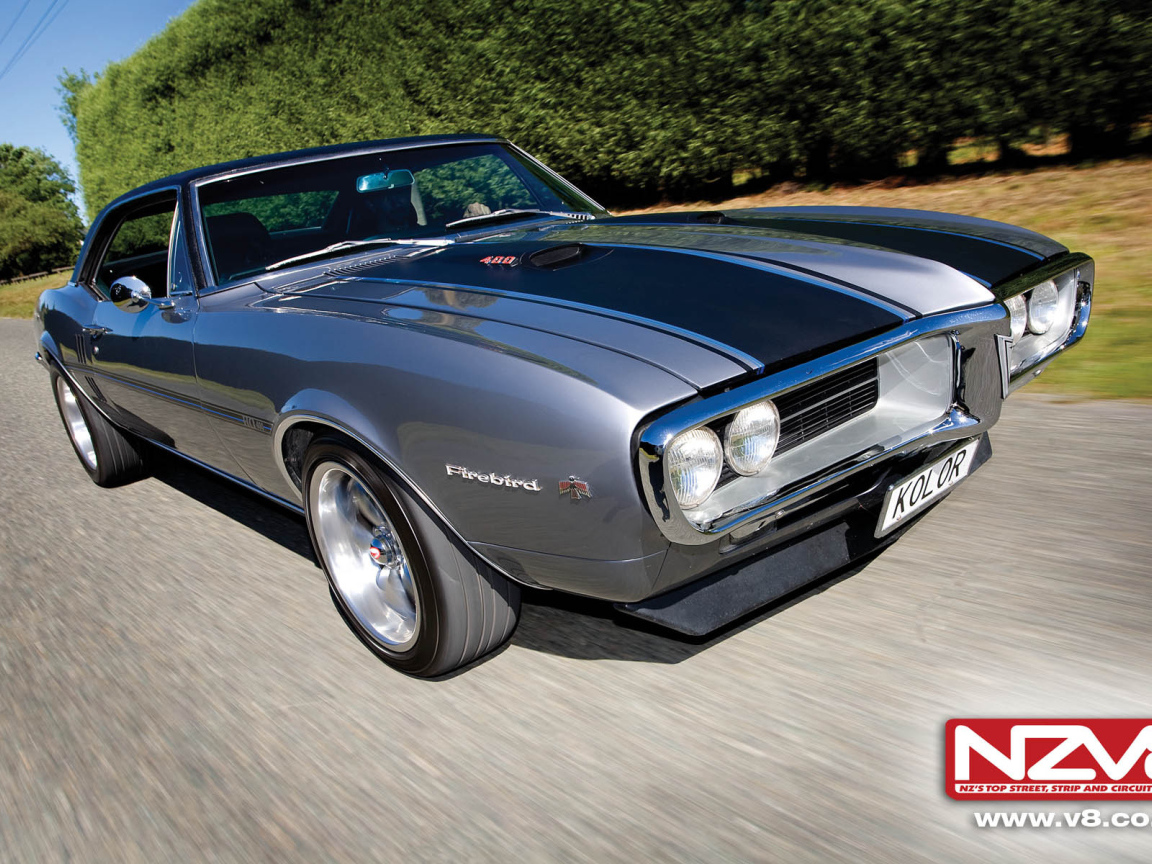 Надежный автомобиль Pontiac Firebird