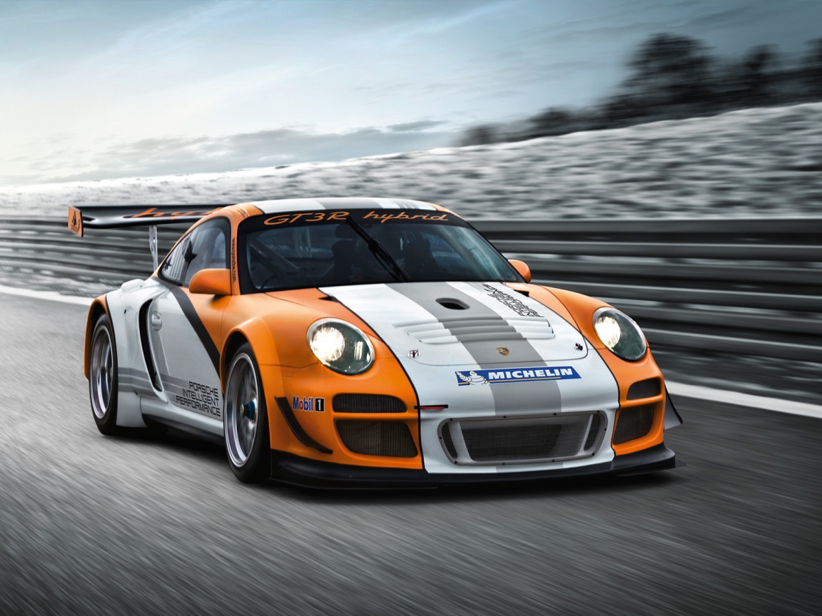 Гибрид Porsche gt3