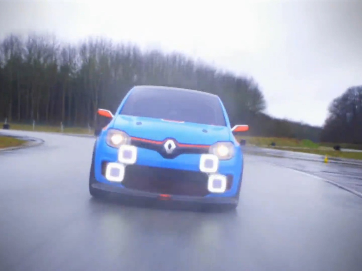 Надежный автомобиль Renault Next Two 2014