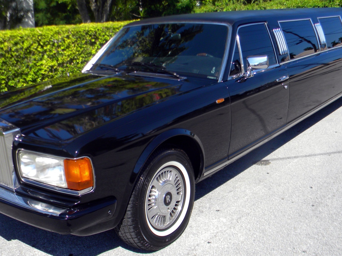 Тест драйв автомобиля Rolls Royce Silver Spirit