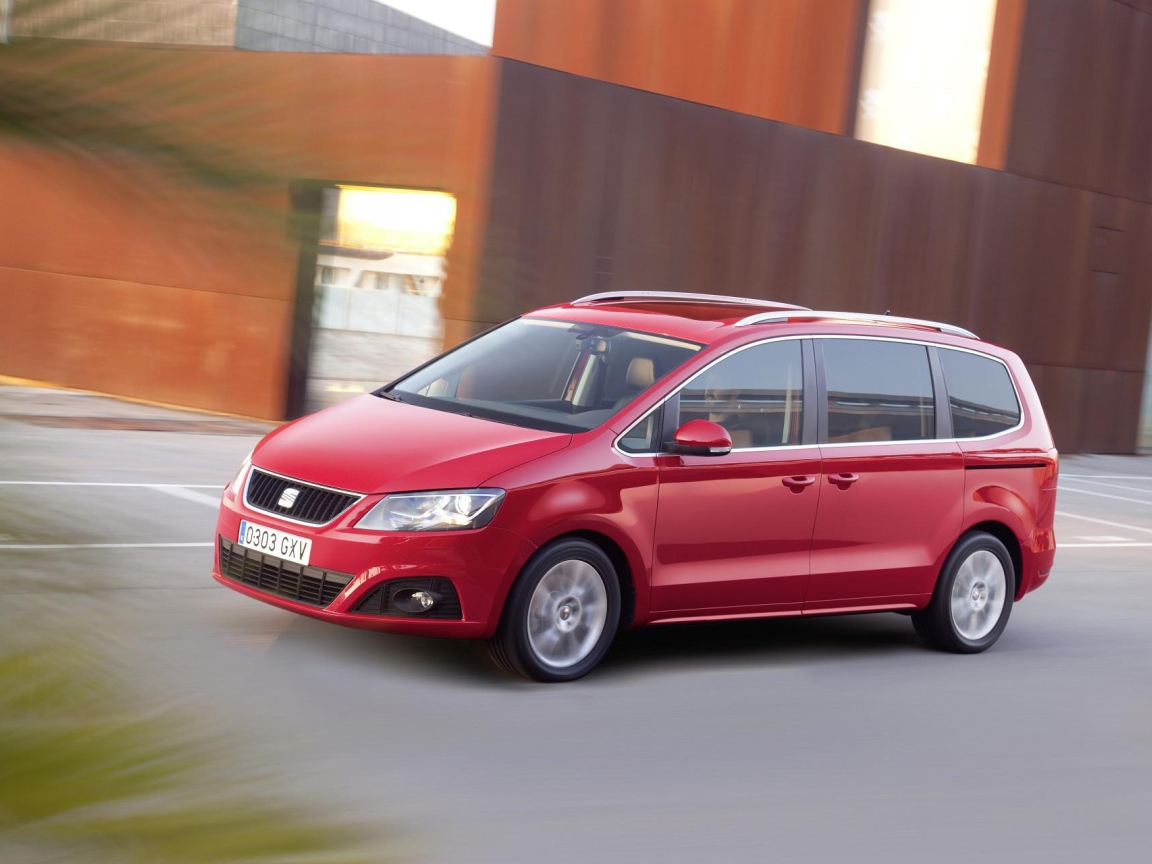  Новая машина Seat Alhambra