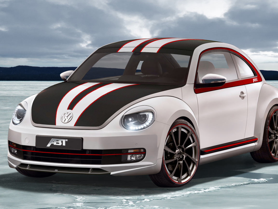 Тест драйв автомобиля Volkswagen Beetle 2014